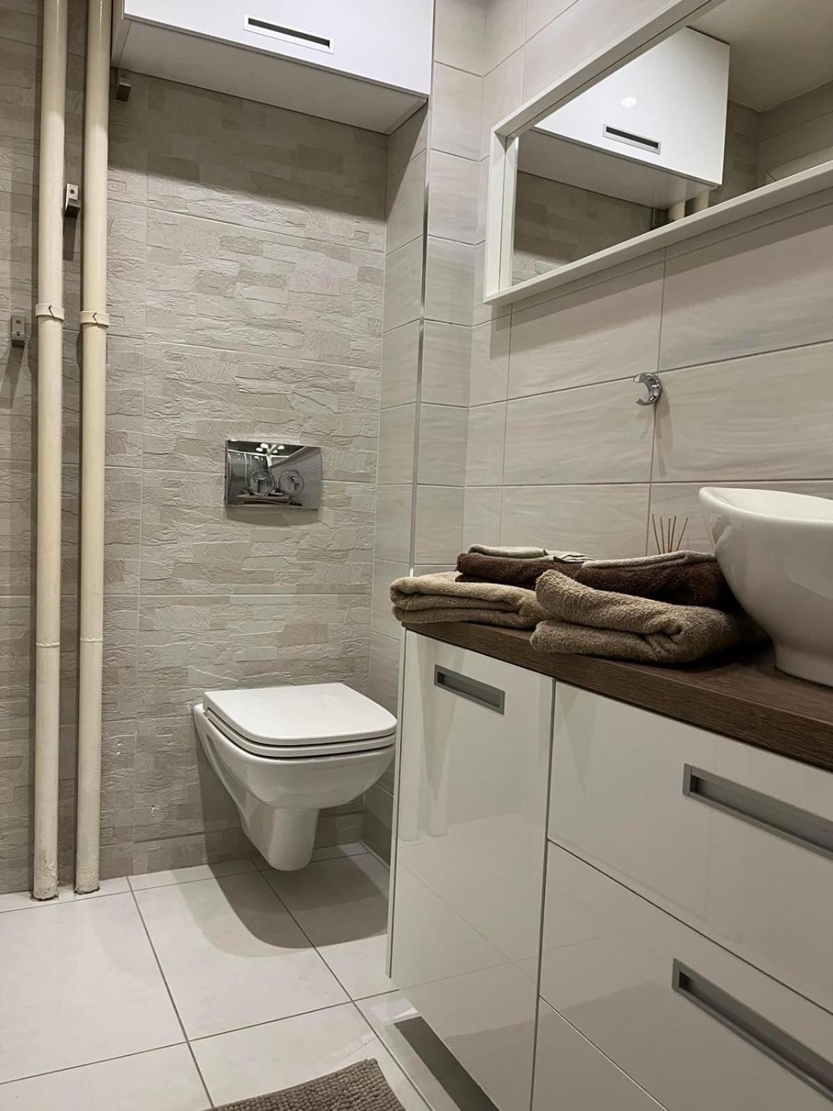 Lenny Apartment *